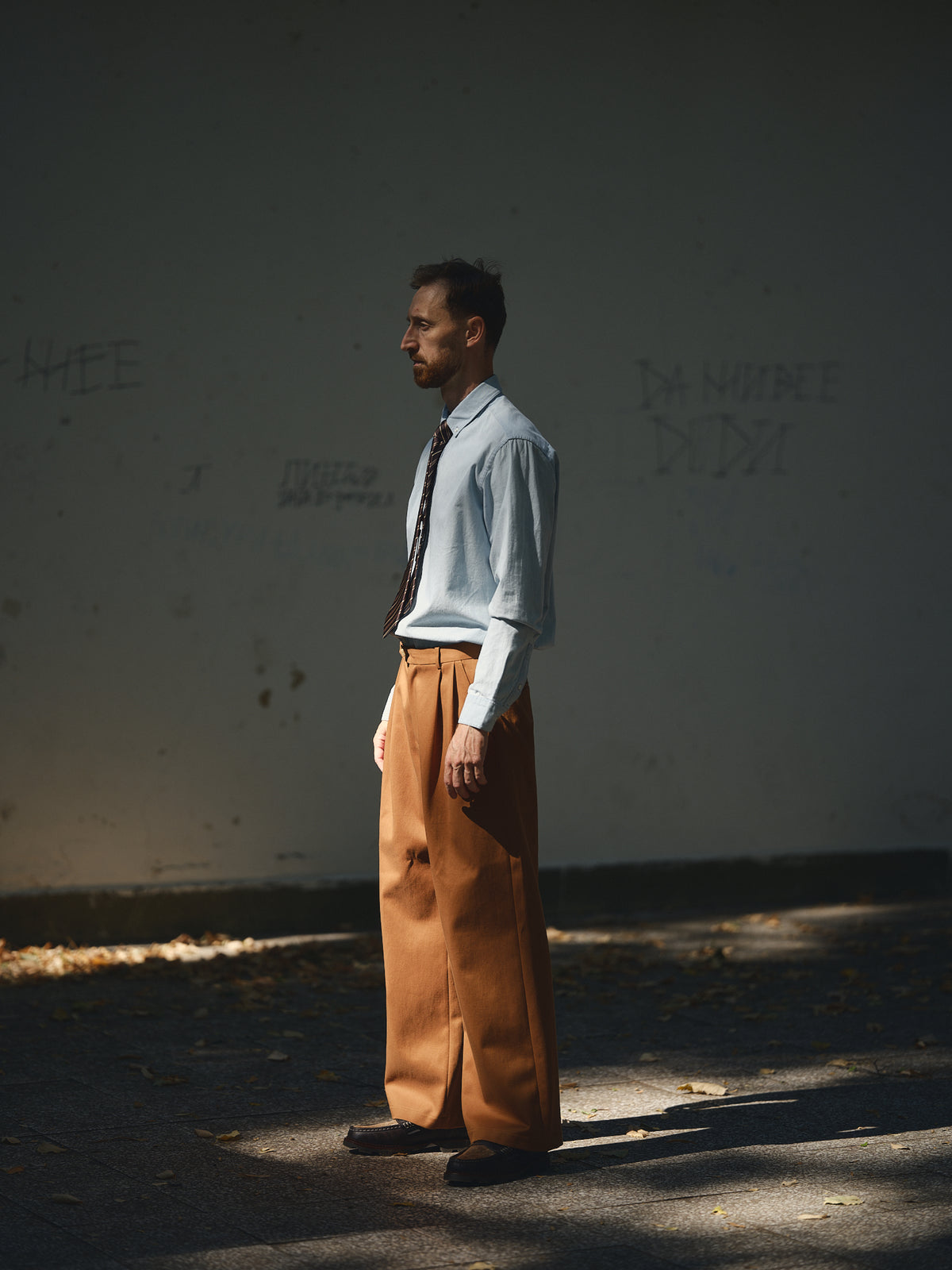 Alfred Trousers in burnt caramel by TODÓR TRAME, image 4 of 5